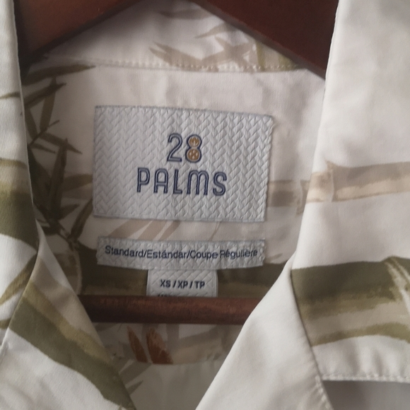 28 Palms NWOT Men's Short Sleeve Button Size XS - Picture 3 of 5
